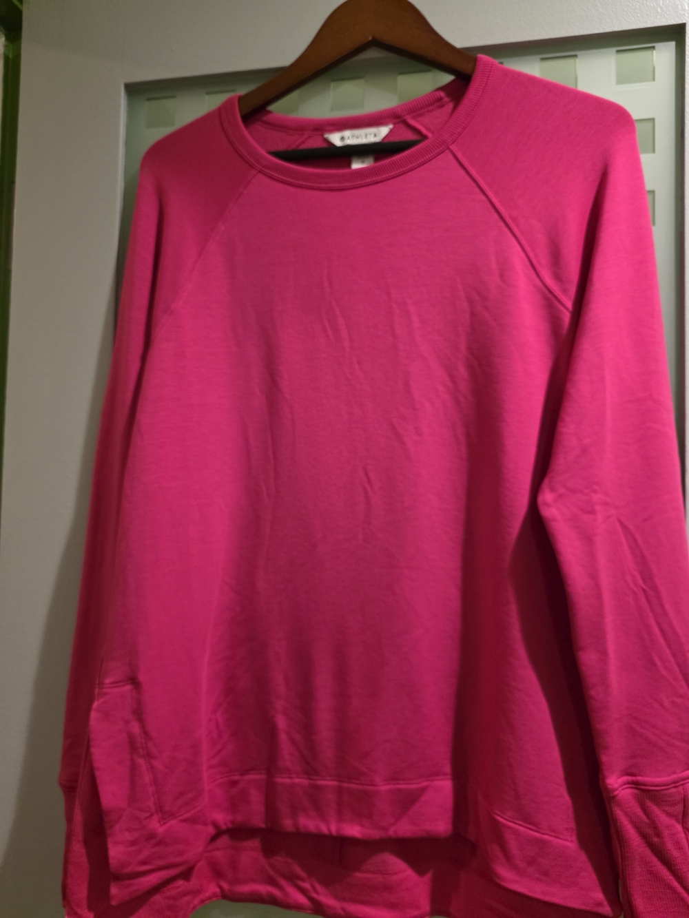 Athleta Coaster Luxe Recover Sweatshirt NWT - Picture 1 of 4